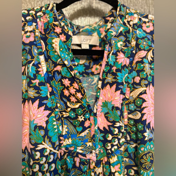 Bright Patterned LOFT Blouse - Picture 3 of 10